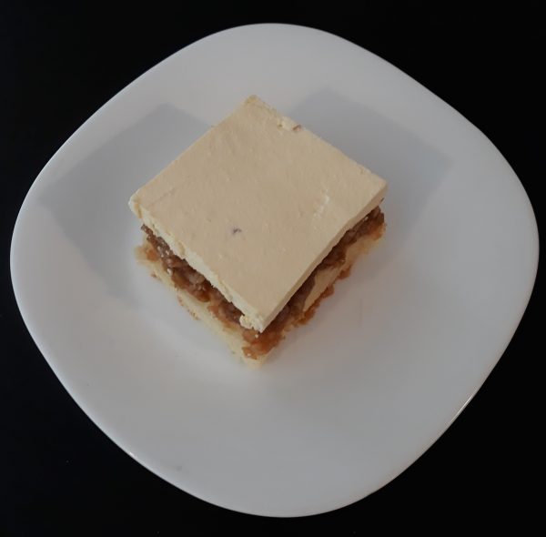Prajitura cu mere si crema de vanilie
